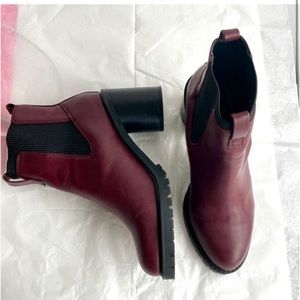 Leather (faux) Maroon Booties 🛢